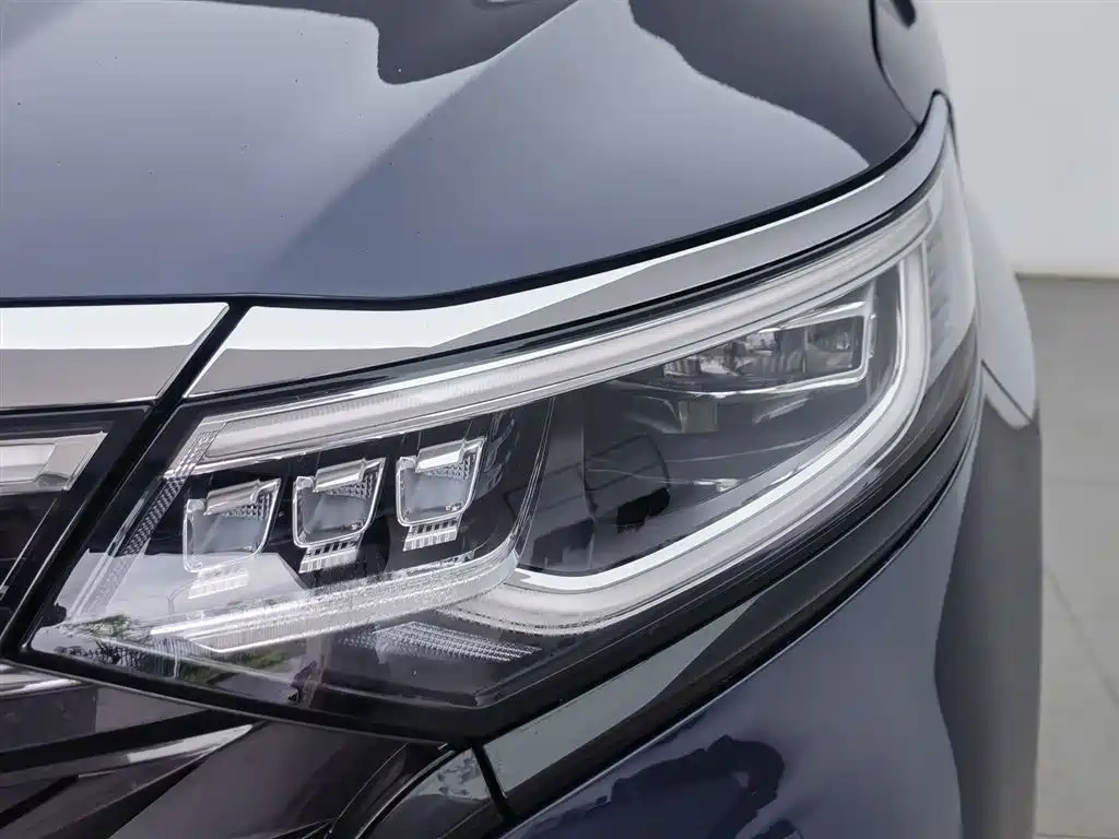 Roewe iMAX8 2021 — фото 7