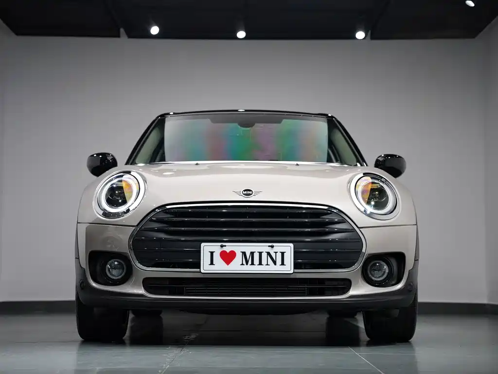 MINI CLUBMAN 2024 — фото 14