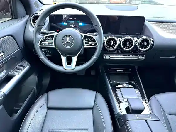 Mercedes-Benz GLA 2023