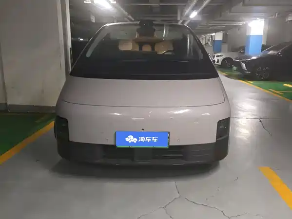 Li Auto MEGA 2024