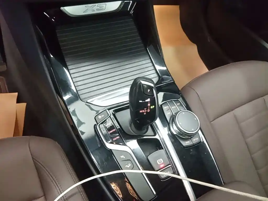 BMW X3 2018 — фото 14