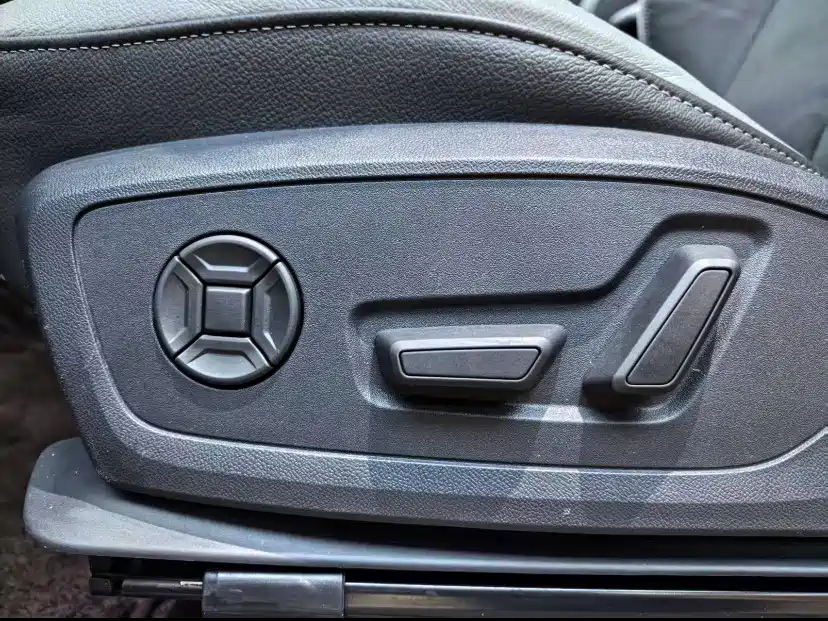 Audi Q3 2023 — фото 14