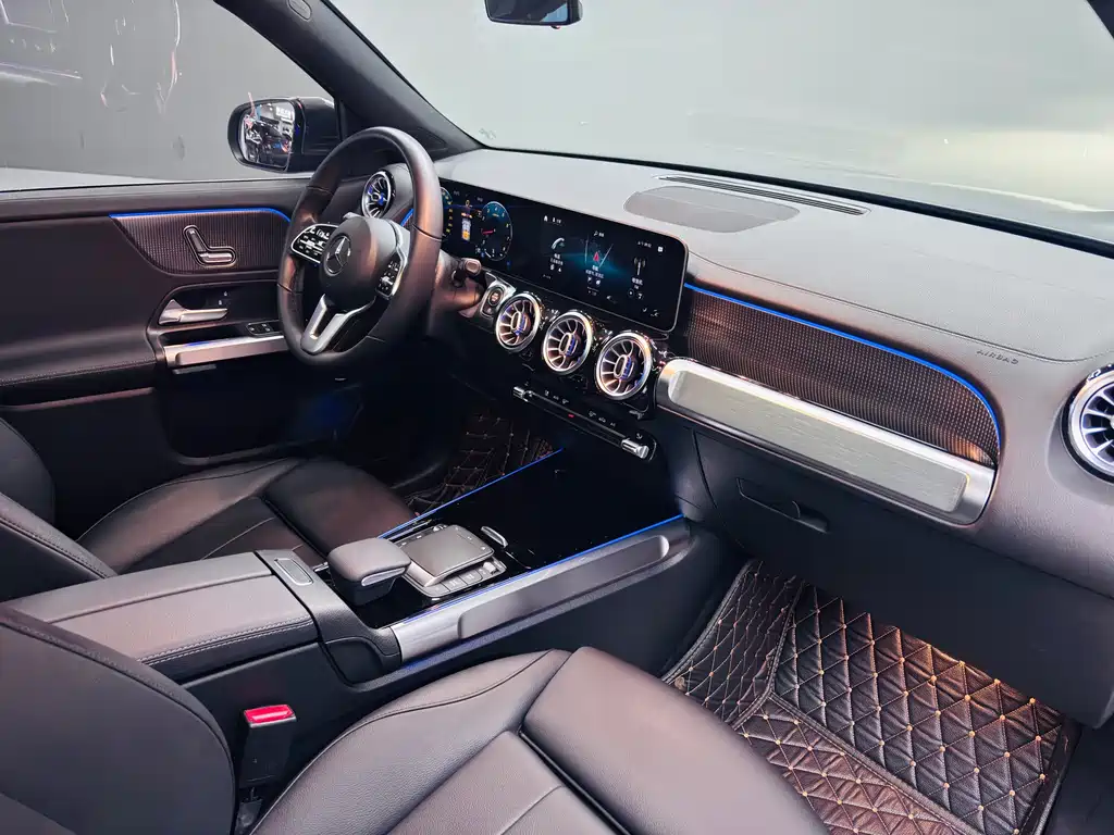 Mercedes-Benz GLB 2020 — фото 14