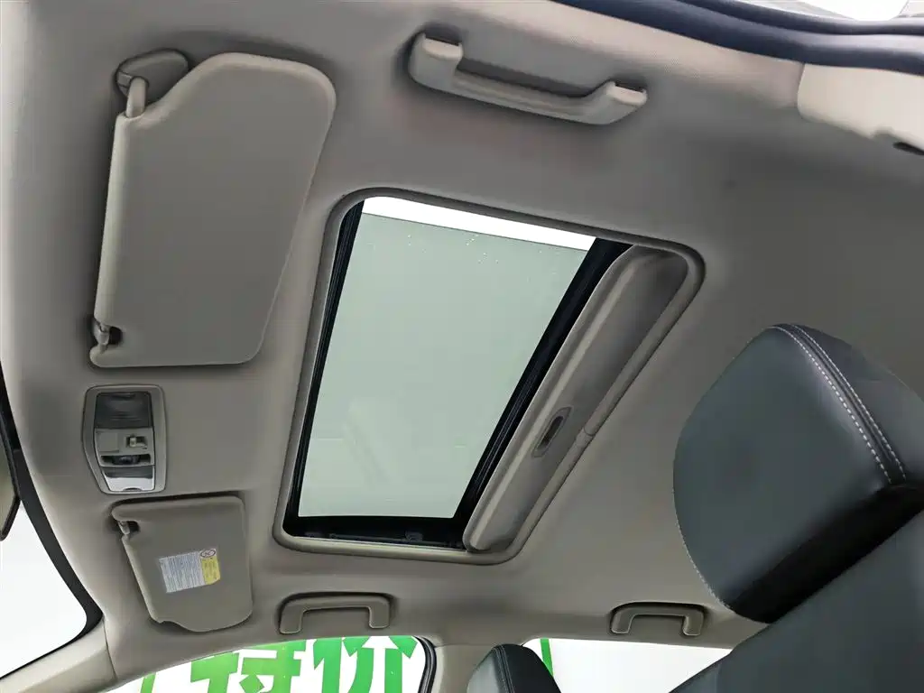 Mitsubishi Outlander 2020 — фото 14