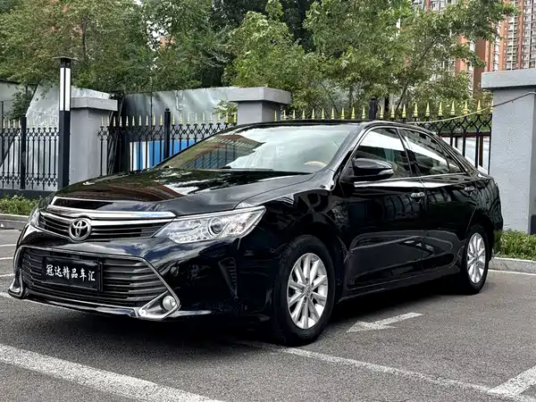 Toyota Camry 2015