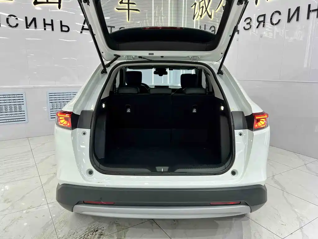 Honda Vezel 2024 — фото 18