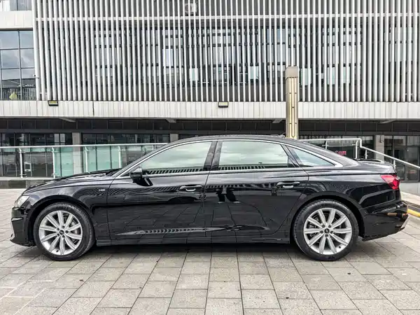 Audi A6L 2023
