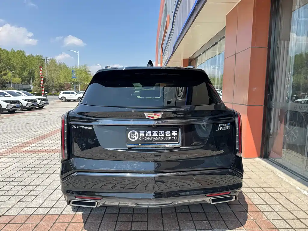 Cadillac XT5 2025 — фото 17
