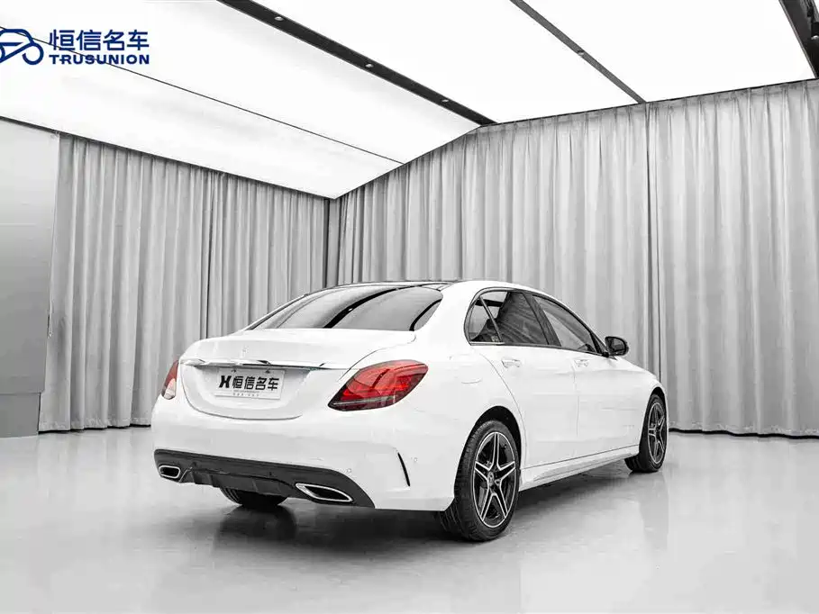Mercedes-Benz C-Class 2021