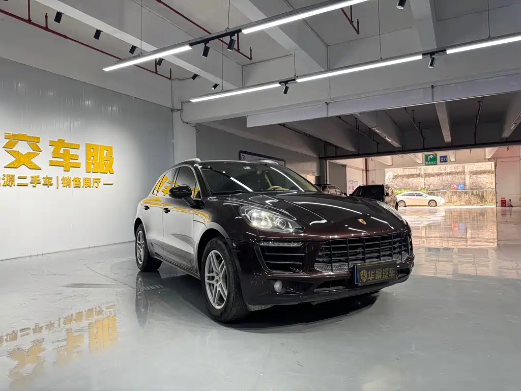 Porsche Macan 2014