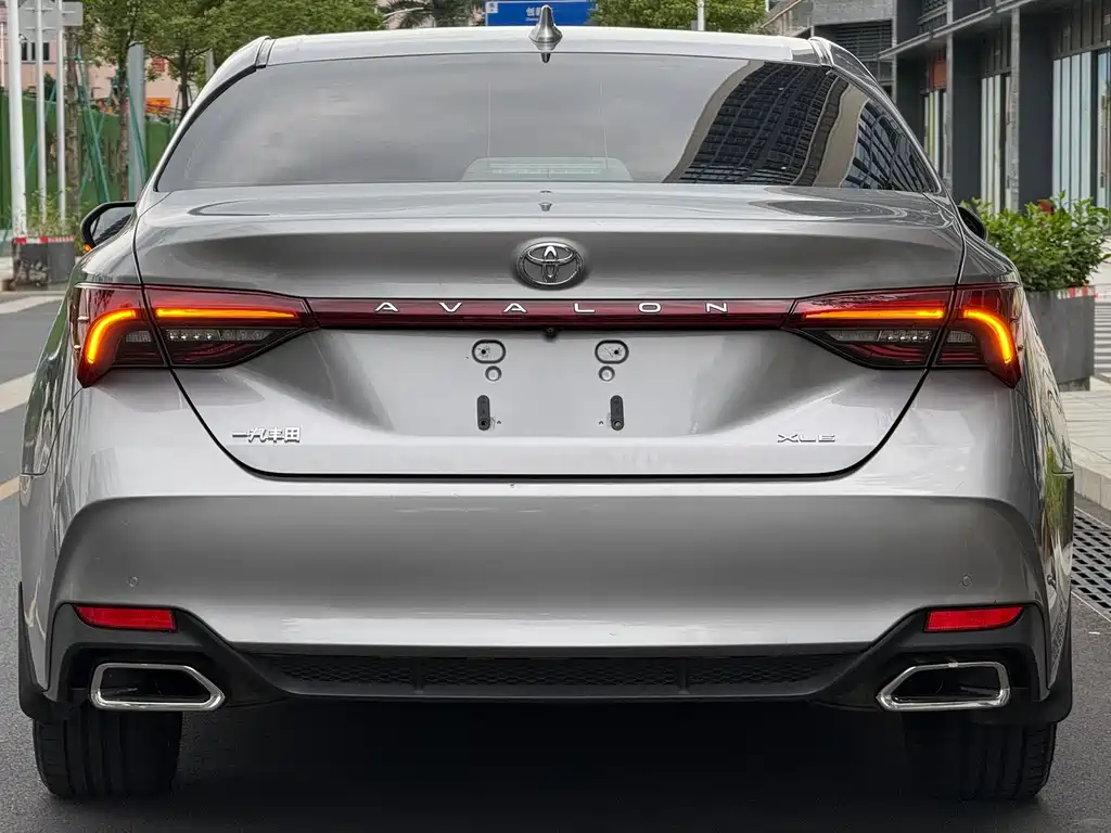 Toyota Avalon 2020 — фото 17