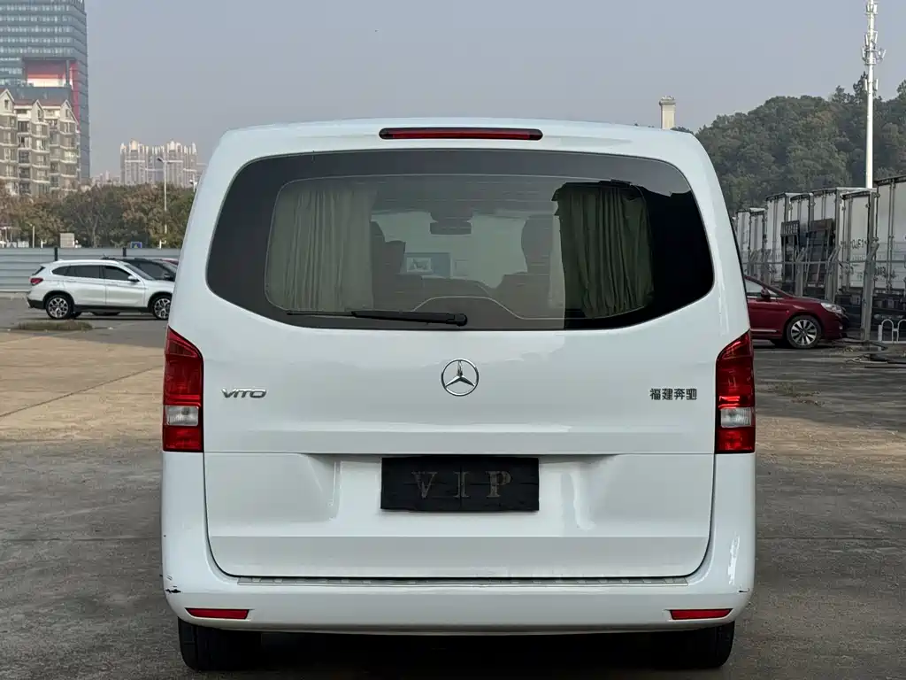 Mercedes-Benz Vito 2017 — фото 8