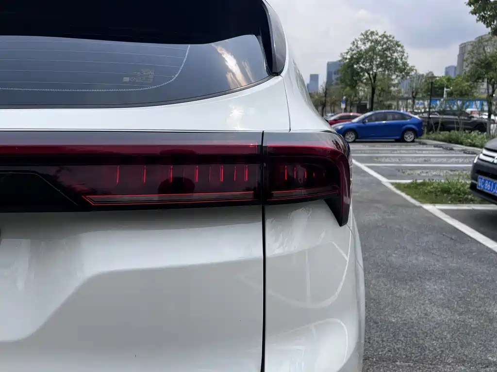 Jetour X70 PLUS 2021 — фото 14