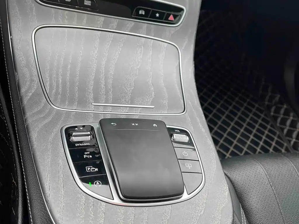 Mercedes-Benz E-Class 2021 — фото 12