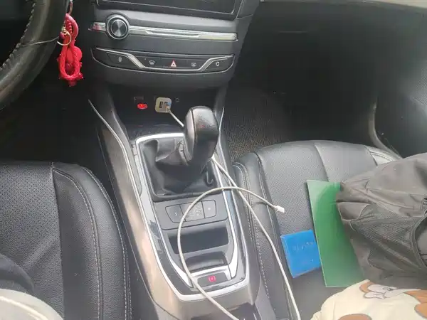 Peugeot 408 2015