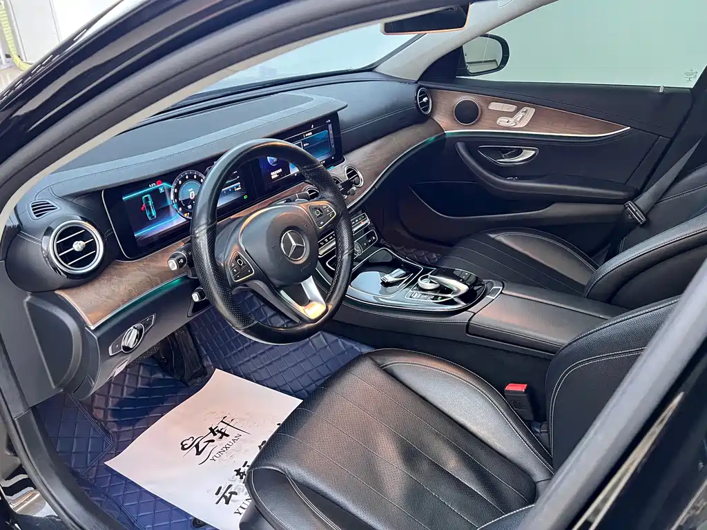 Mercedes-Benz E-Class 2017 — фото 14