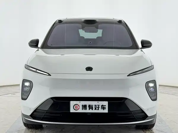 NIO ES8 2024