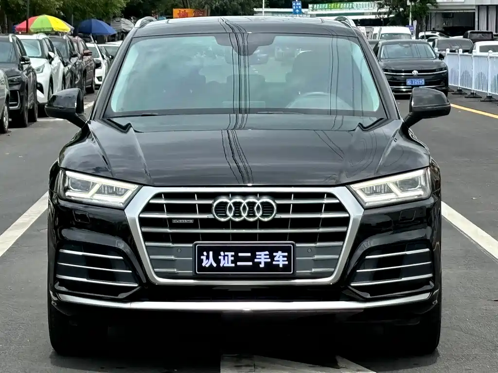 Audi Q5L 2020 — фото 2