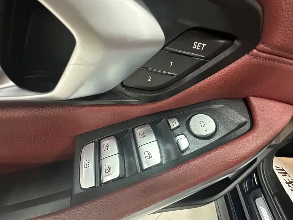 BMW 3 Series 2023 — фото 12