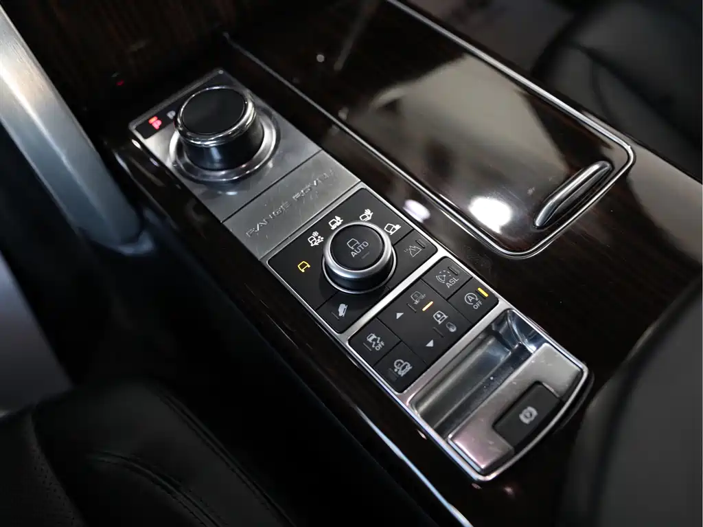 Land Rover Range Rover 2016 — фото 12