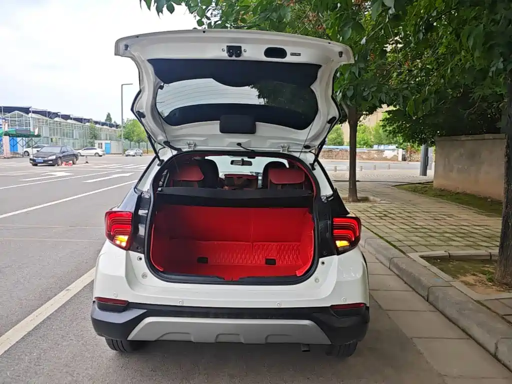 Toyota Yaris L 2021 — фото 19