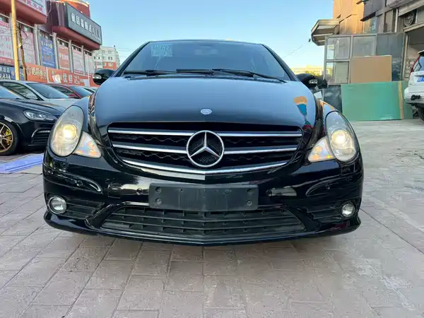 Mercedes-Benz R-Class 2010
