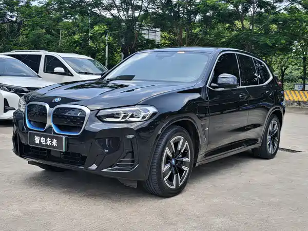 BMW iX3 2021