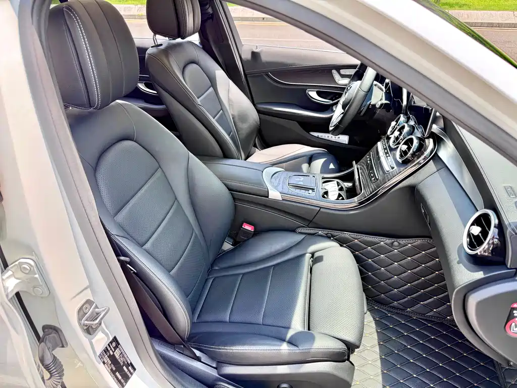 Mercedes-Benz C-Class 2019 — фото 8