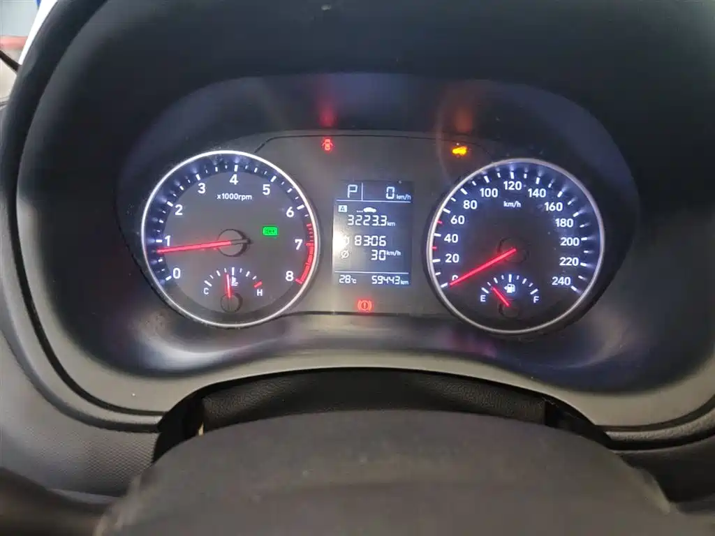 Hyundai Elantra 2021 — фото 12