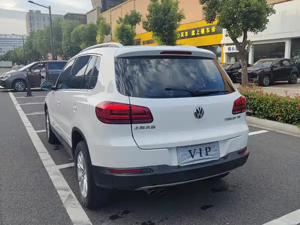 Volkswagen Tiguan 2015