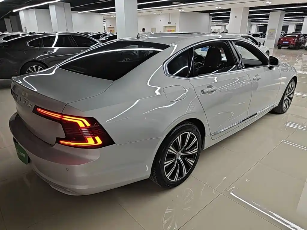 Volvo S90 2021 — фото 7