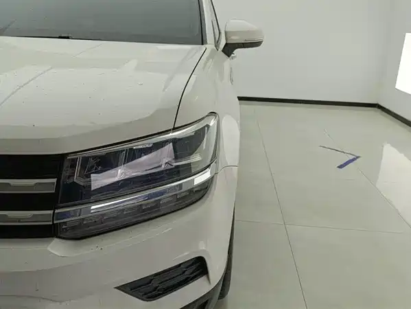 Volkswagen Tharu 2019
