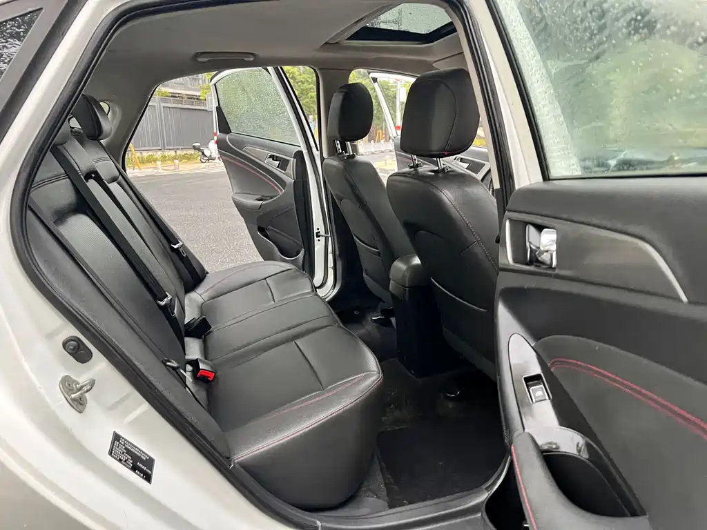 Changan Eado 2018 — фото 15