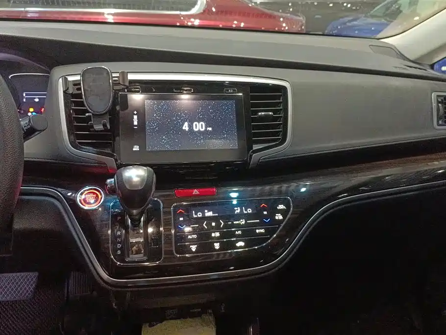 Honda Odyssey 2019 — фото 13