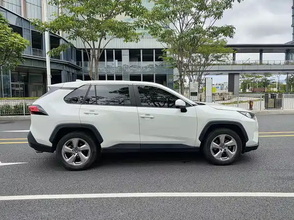 Toyota RAV4 2023