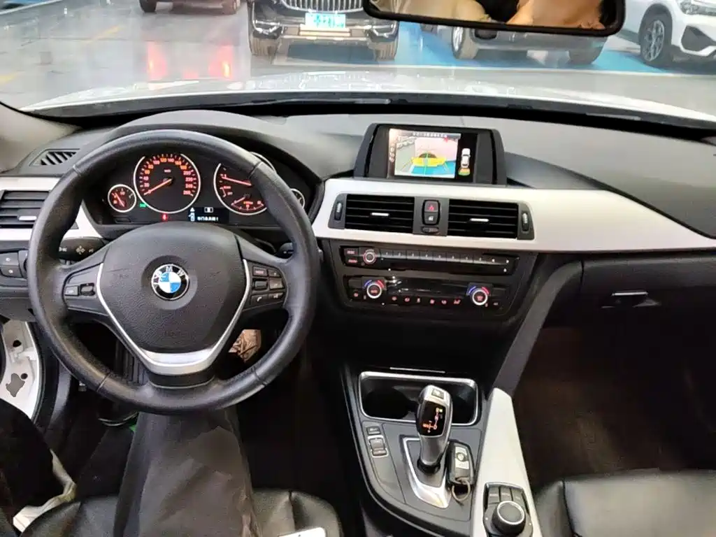 BMW 3 Series GT 2015 — фото 10