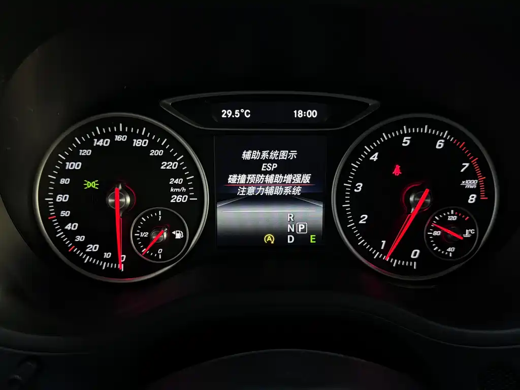 Mercedes-Benz B-Class 2015 — фото 15