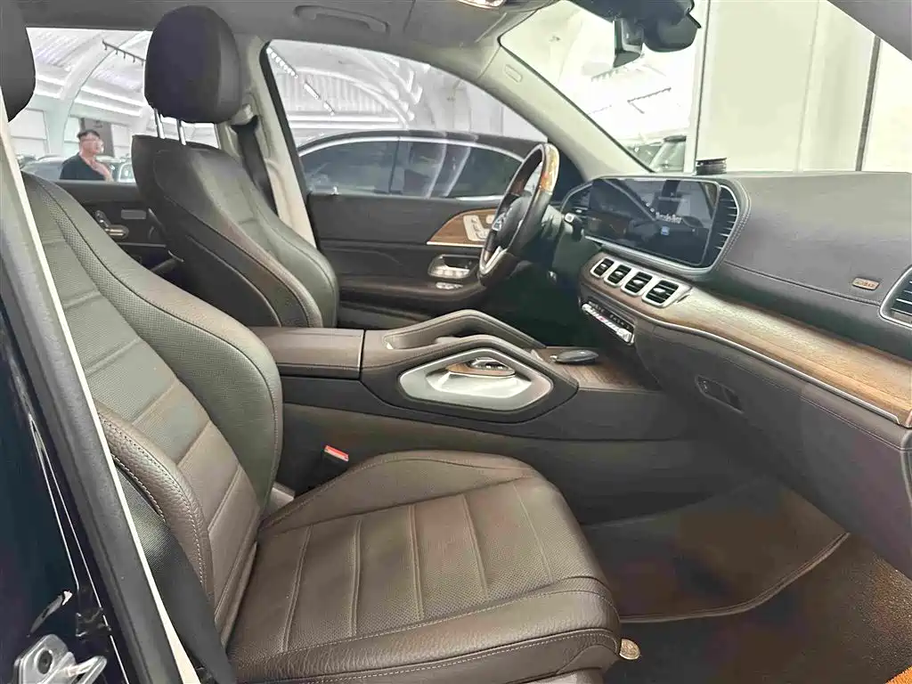 Mercedes-Benz GLS 2023 — фото 26