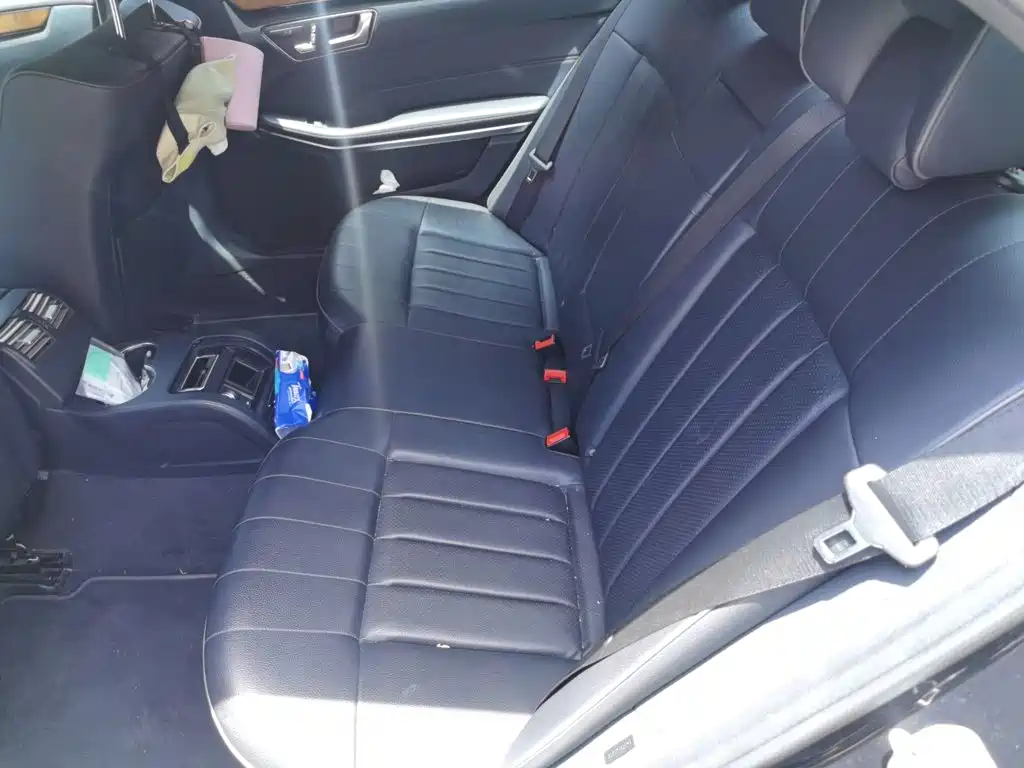 Mercedes-Benz E-Class 2015 — фото 15