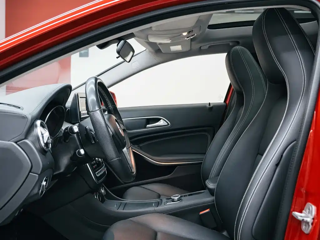 Mercedes-Benz GLA 2015 — фото 9
