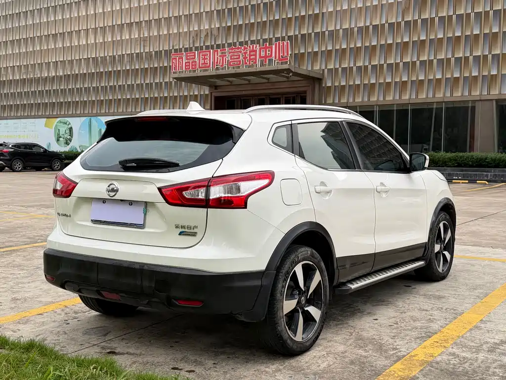 Nissan Qashqai 2018 — фото 7