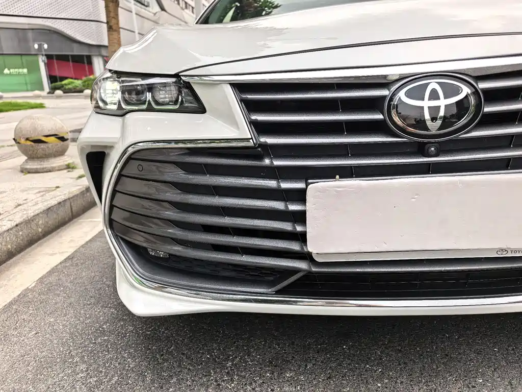 Toyota Avalon 2019 — фото 11