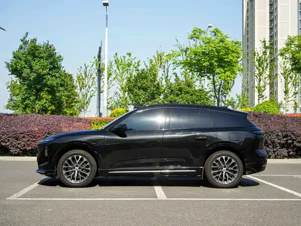 NIO ES6 2025