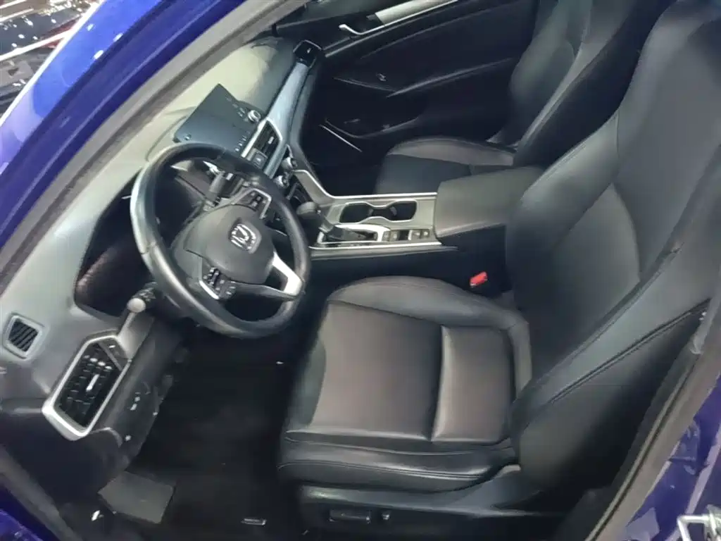 Honda Accord 2019 — фото 15