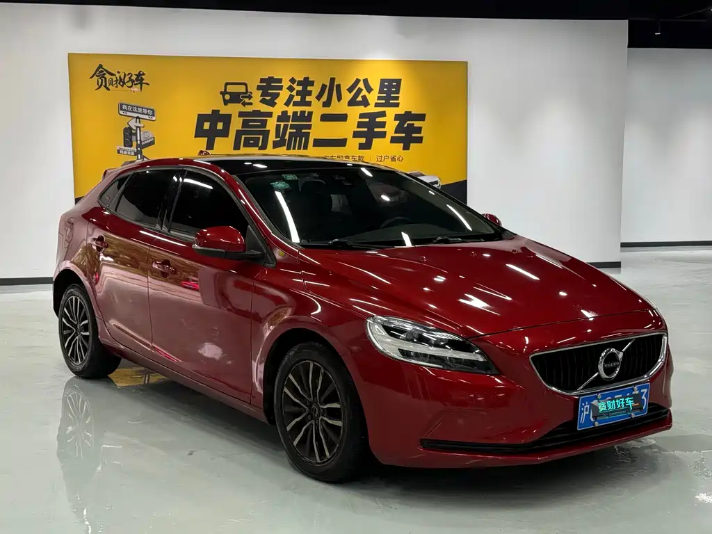 Volvo V40 2019 — фото 3