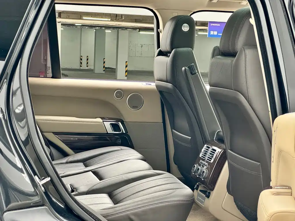 Land Rover Range Rover 2018 — фото 10