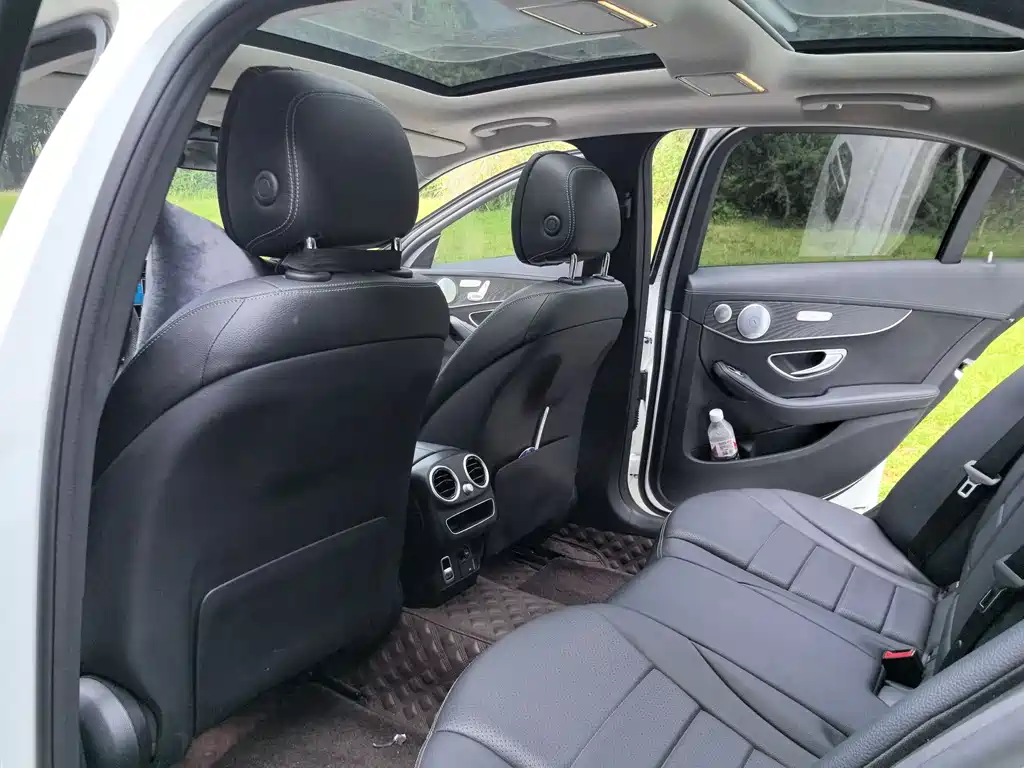 Mercedes-Benz C-Class 2021