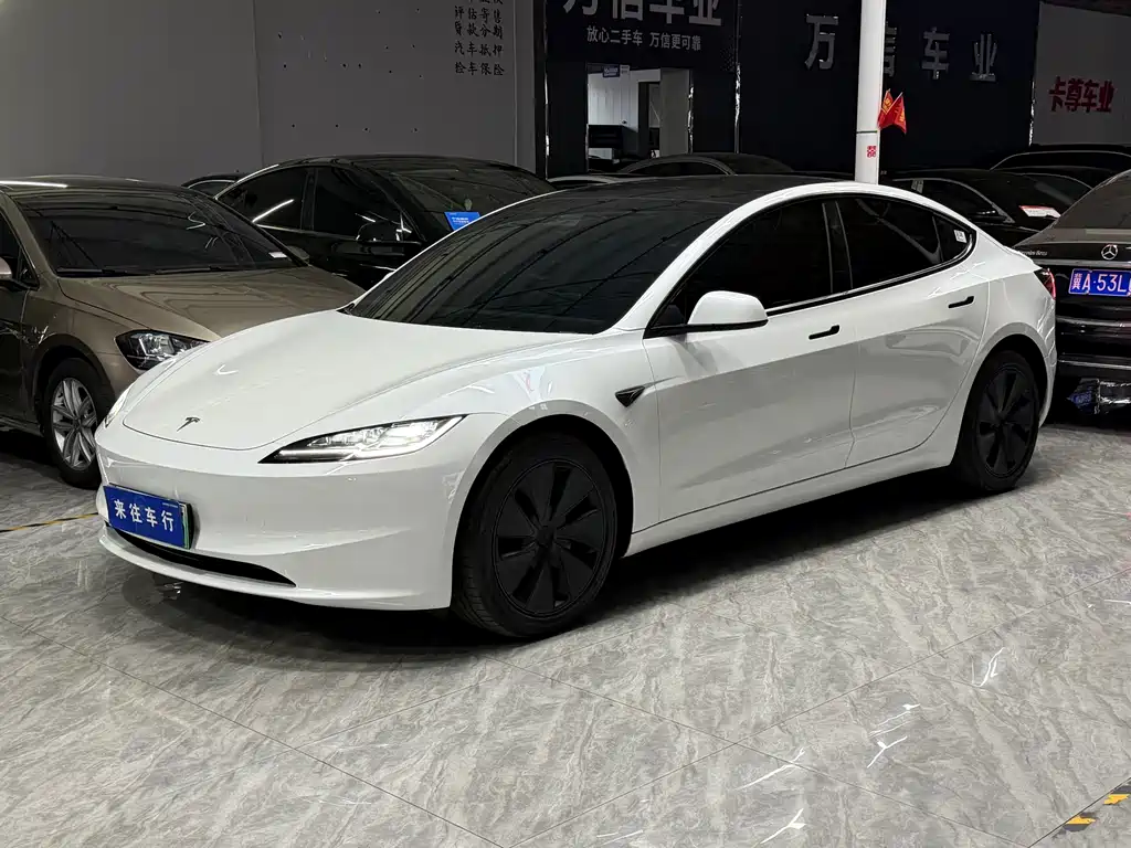 Tesla Model 3 2026