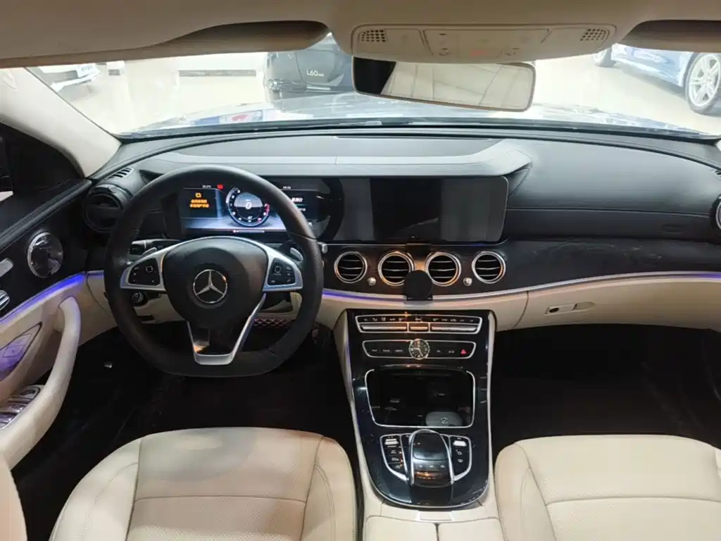 Mercedes-Benz E-Class 2017 — фото 11