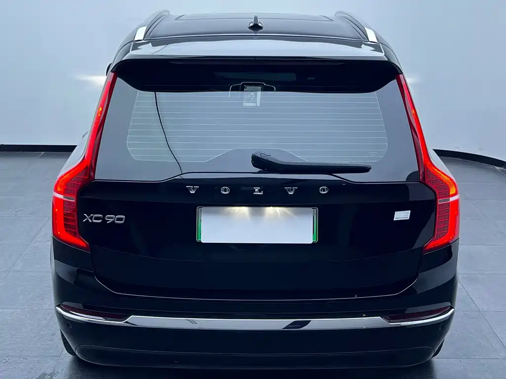 Volvo XC90 Plug-In Hybrid 2024 — фото 8